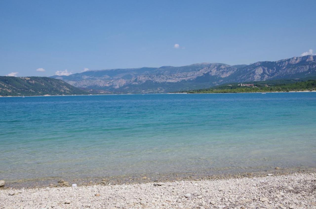 Lou Pebre D'Ai Bed and Breakfast Régusse Εξωτερικό φωτογραφία