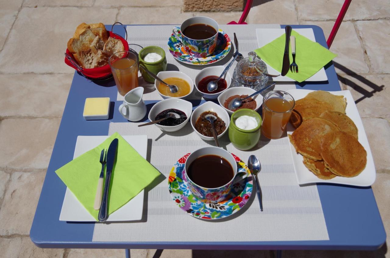 Lou Pebre D'Ai Bed and Breakfast Régusse Εξωτερικό φωτογραφία